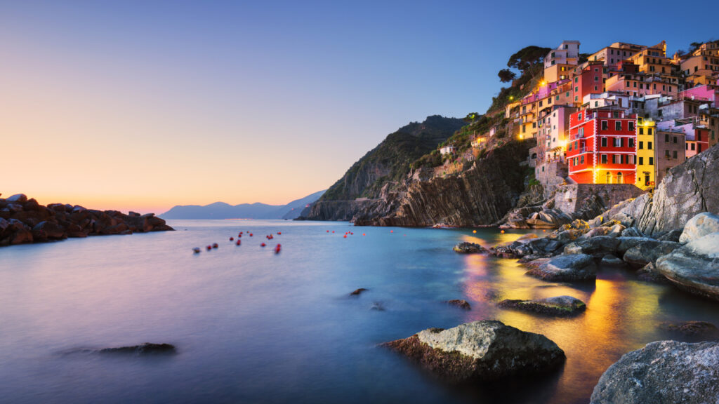 Italy’s Iconic Coastlines: A Guide for Luxury Tours